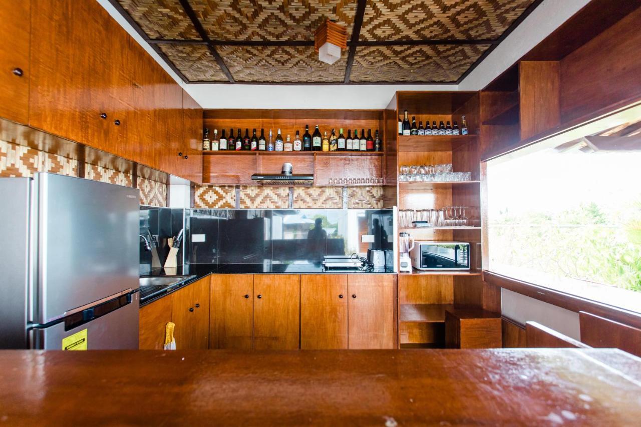 Bernis Hostel Moalboal Extérieur photo