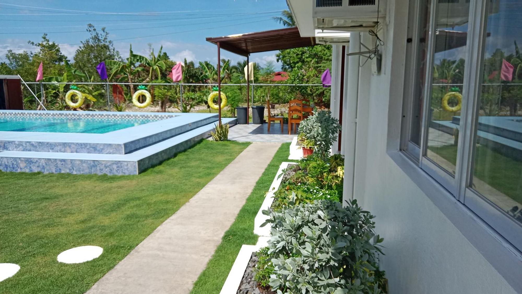 Bernis Hostel Moalboal Extérieur photo