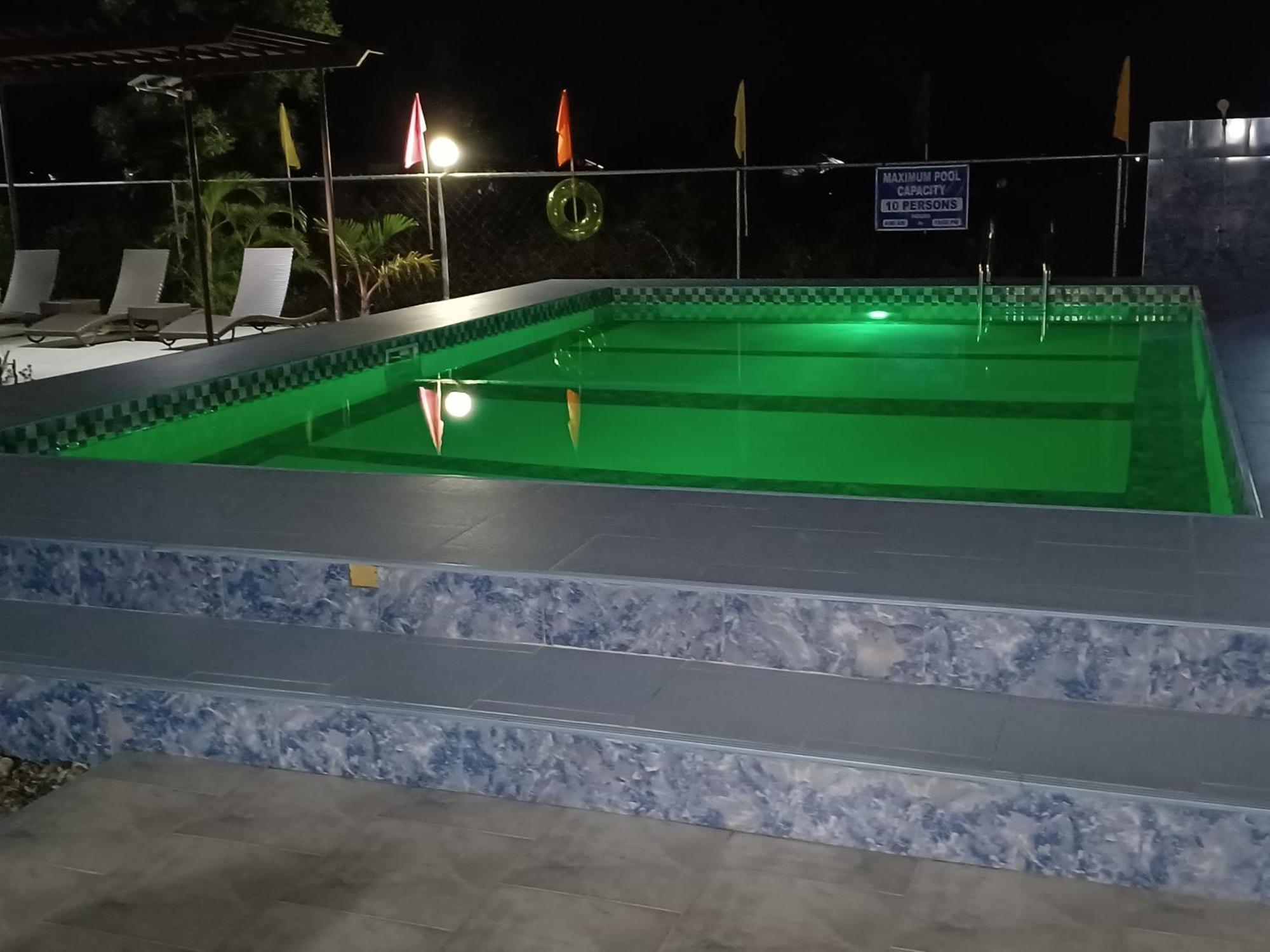 Bernis Hostel Moalboal Extérieur photo